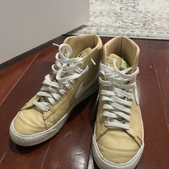 women’s blazers - Picture 2 of 6